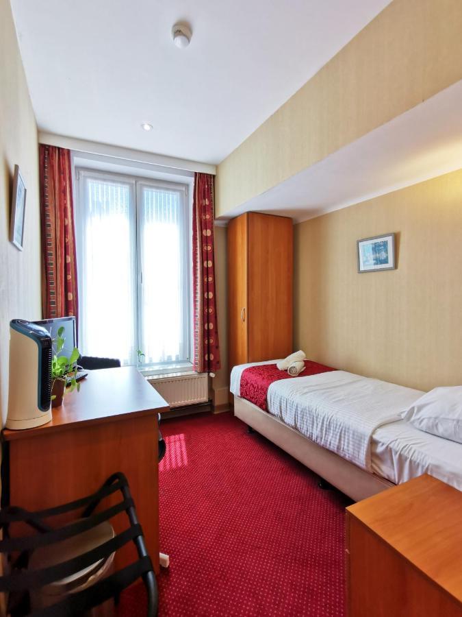 Hotel Cardiff Oostende Rom bilde