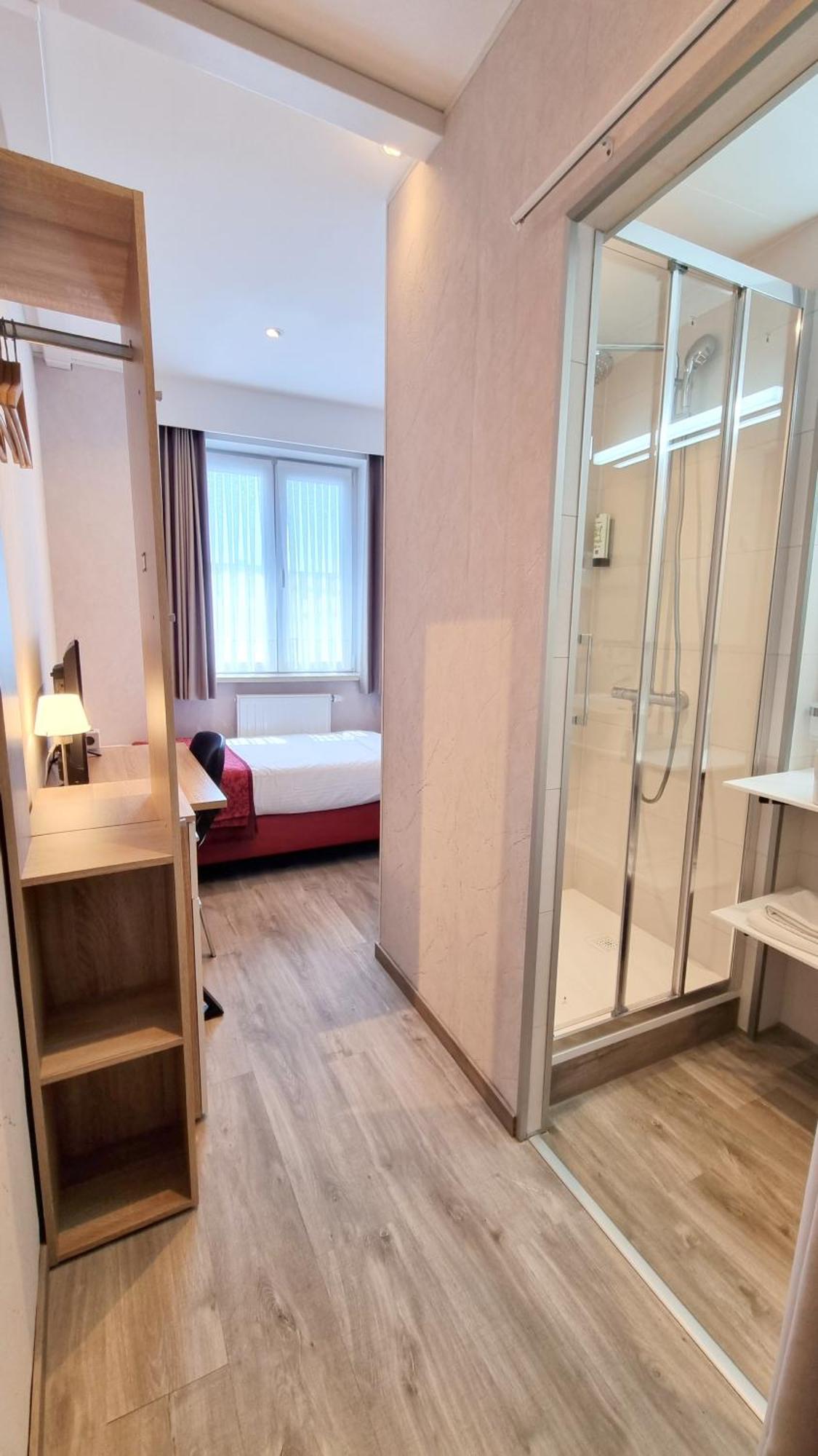 Hotel Cardiff Oostende Rom bilde
