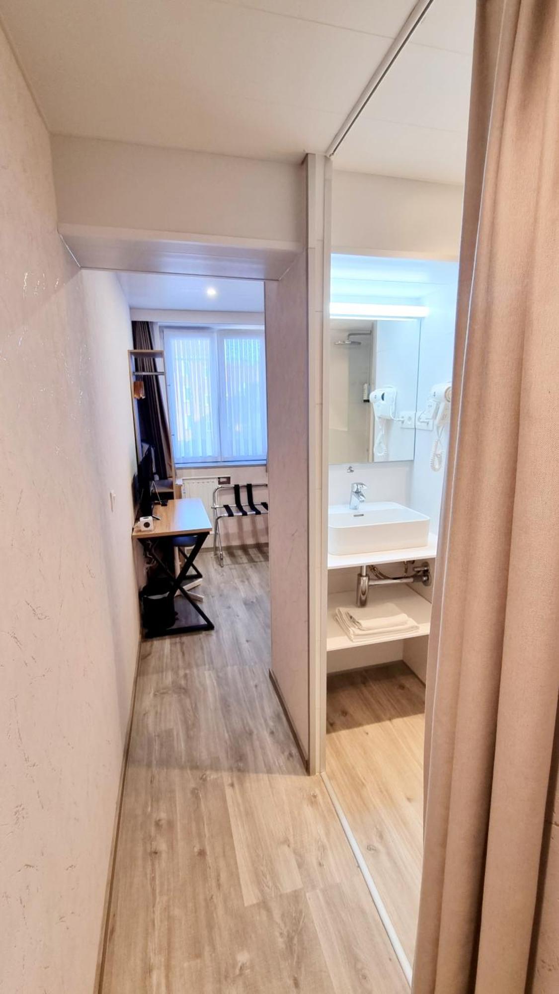 Hotel Cardiff Oostende Rom bilde